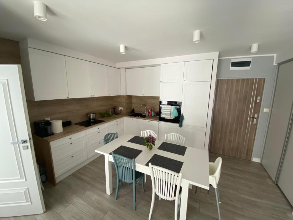Apartament Rewal Klifowa Morska 3 Z Basenem Екстериор снимка